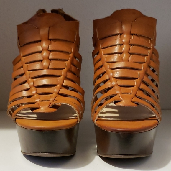 Shoes - Picture 1 of 2